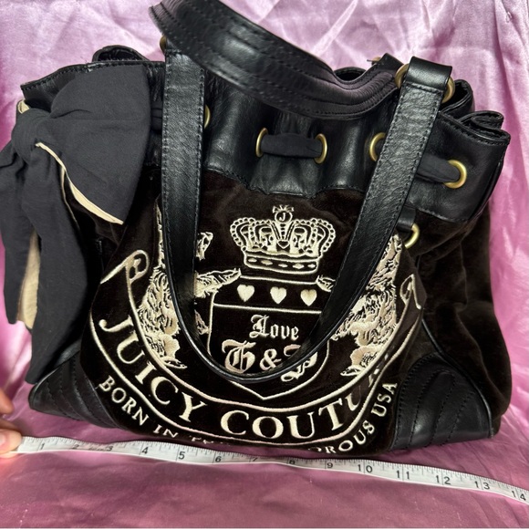 VINTAGE Juicy Couture Daydreamer Black Velour Tote Bag - Picture 14 of 16